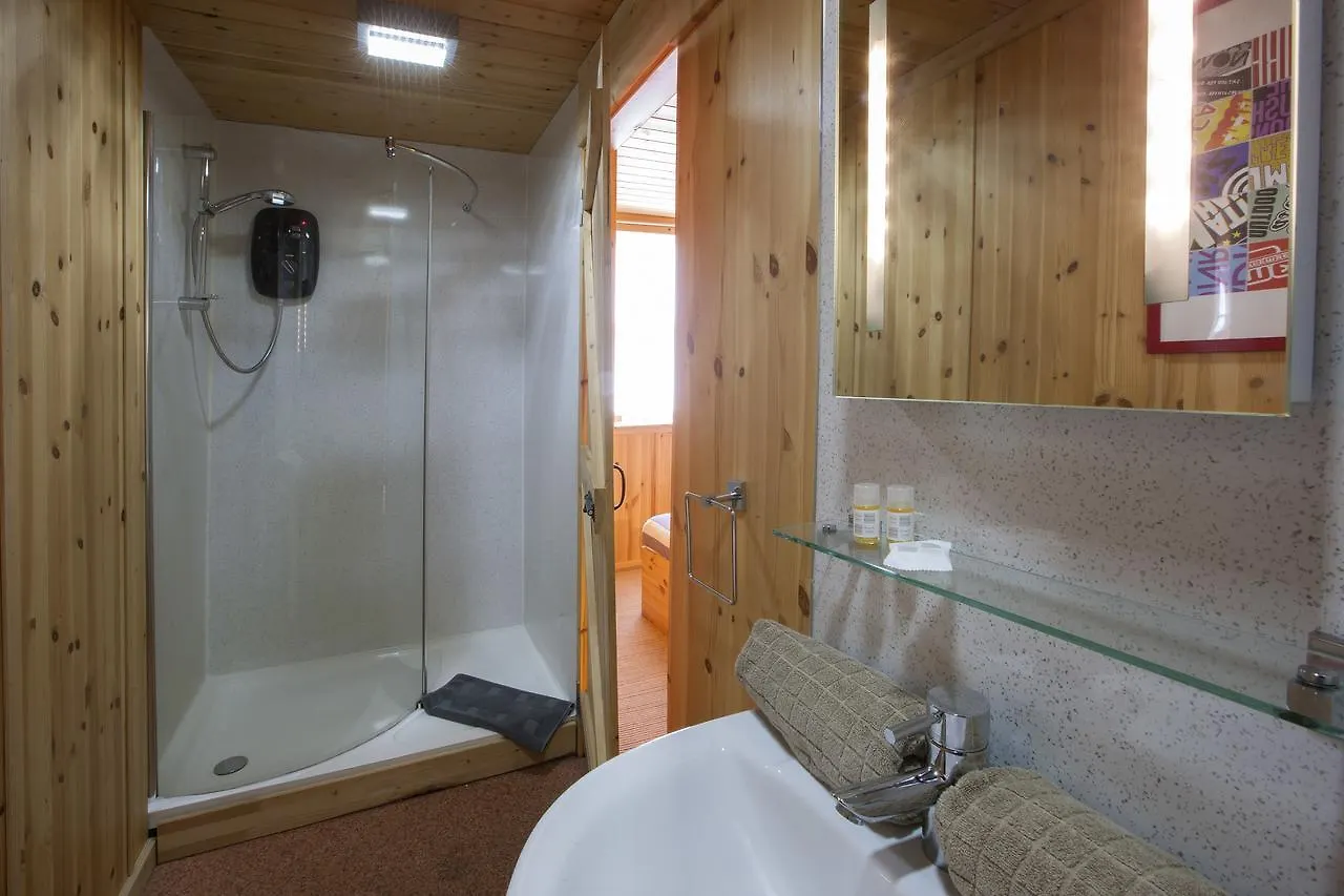 Bed and Breakfast Discovery House And Annex à Whitby Couette-café
